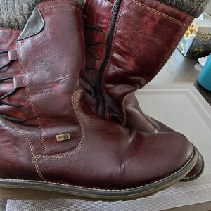 Remonte  Burgundy Leather Boots